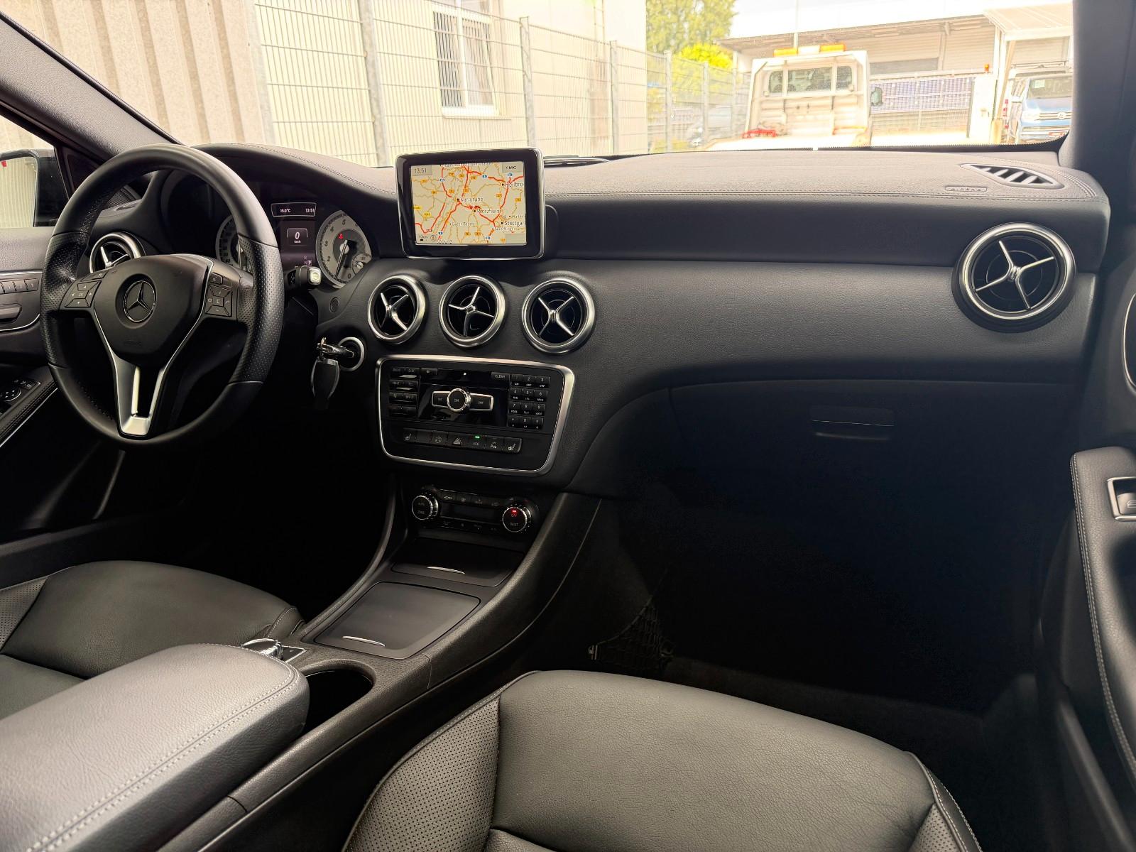 Mercedes-Benz A250 4Matic Urban Aut. Leder Kamera Led Memory