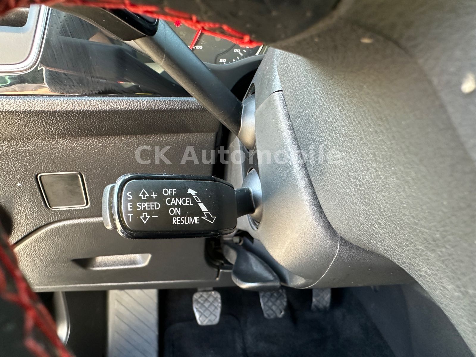 Fahrzeugabbildung SEAT Leon ST 1.5 TSI FR/Navi/Klima/LED/Tempomat/PDC