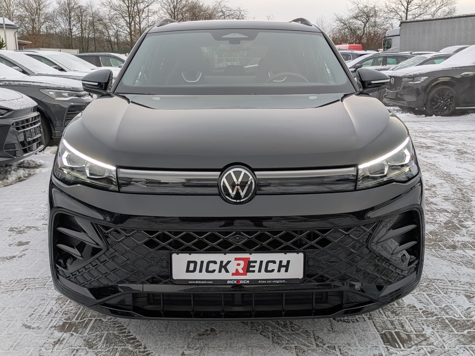 Fahrzeugabbildung Volkswagen Tiguan 2.0 TDI 4M R-Line PANO*H&K*AHK*MATRIX*20"