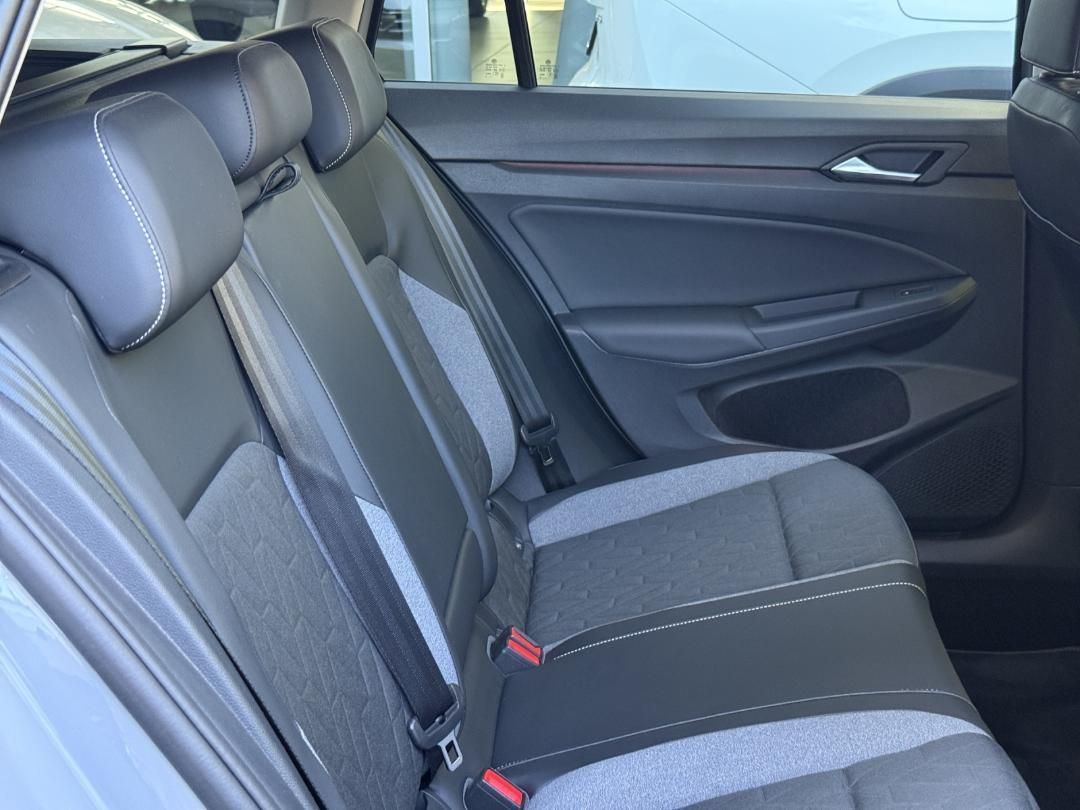 Fahrzeugabbildung Volkswagen Golf Variant Goal.App-Connect.RFK.GJR.LM-Felgen.