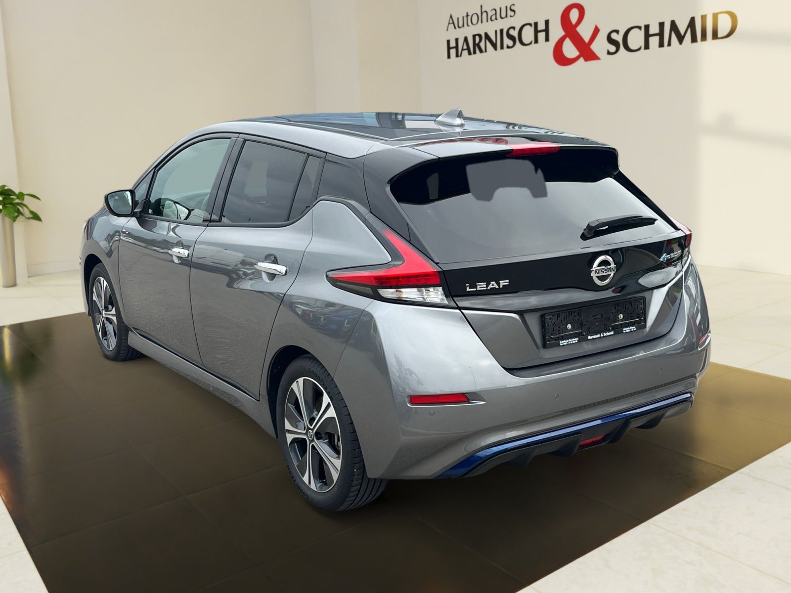 Fahrzeugabbildung Nissan Leaf 40KW/h Autom. - N-Con.; 360°Kamera;SOH95%