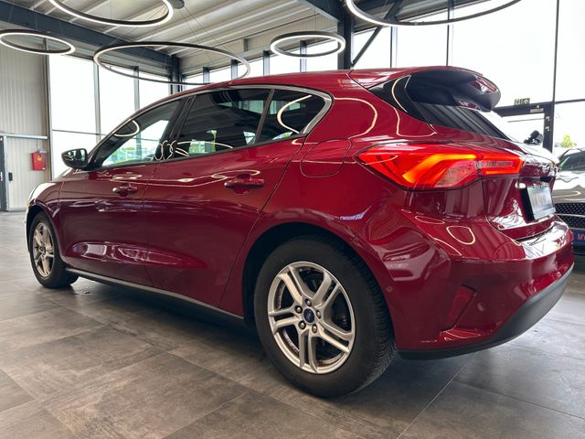 MYAUTOCENTER – Gebraucht- und Jahreswagen mit Werkstattservice in Pfaffenhofen Ford Focus Lim. *Pano*Kamera*AHK*LED*