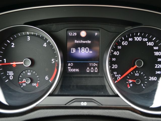 Passat Variant 2.0 TDI DSG Elegance AHK/MATRIX/1