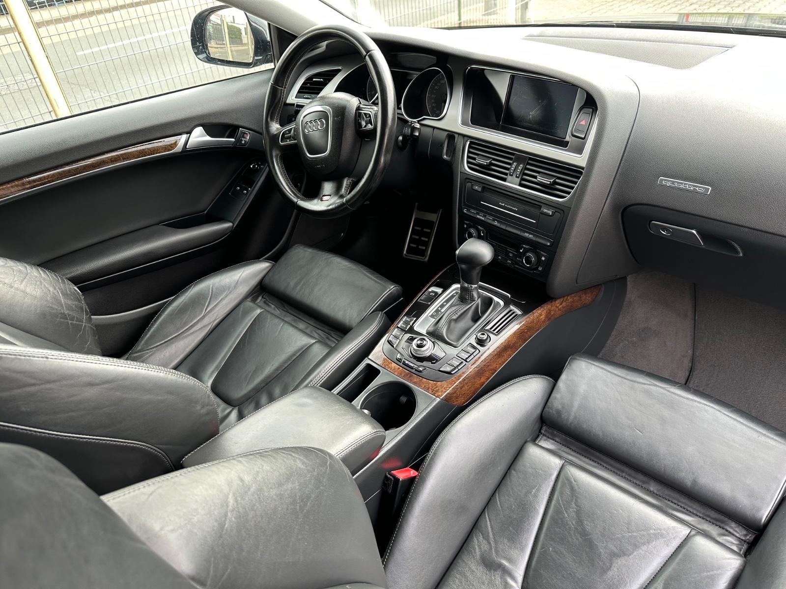 Audi S5 Coupé 4.2 FSI V8 354 ch BVA quattro / Magnetic Ride / Cuir / MMI Navigation Plus / Sièges chauffants