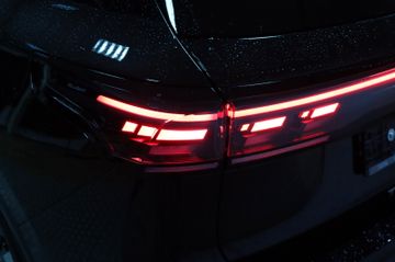 Volkswagen Tiguan 1.5 eTSI 110 kW Life AHK elek. Koffer Kam