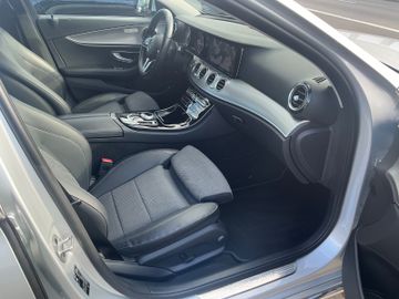 Mercedes E 200 - 9