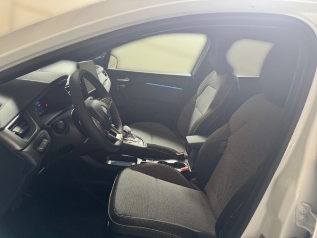 Fahrzeugabbildung Renault Captur Techno Mild Hybrid 160 EDC Winterpaket Na