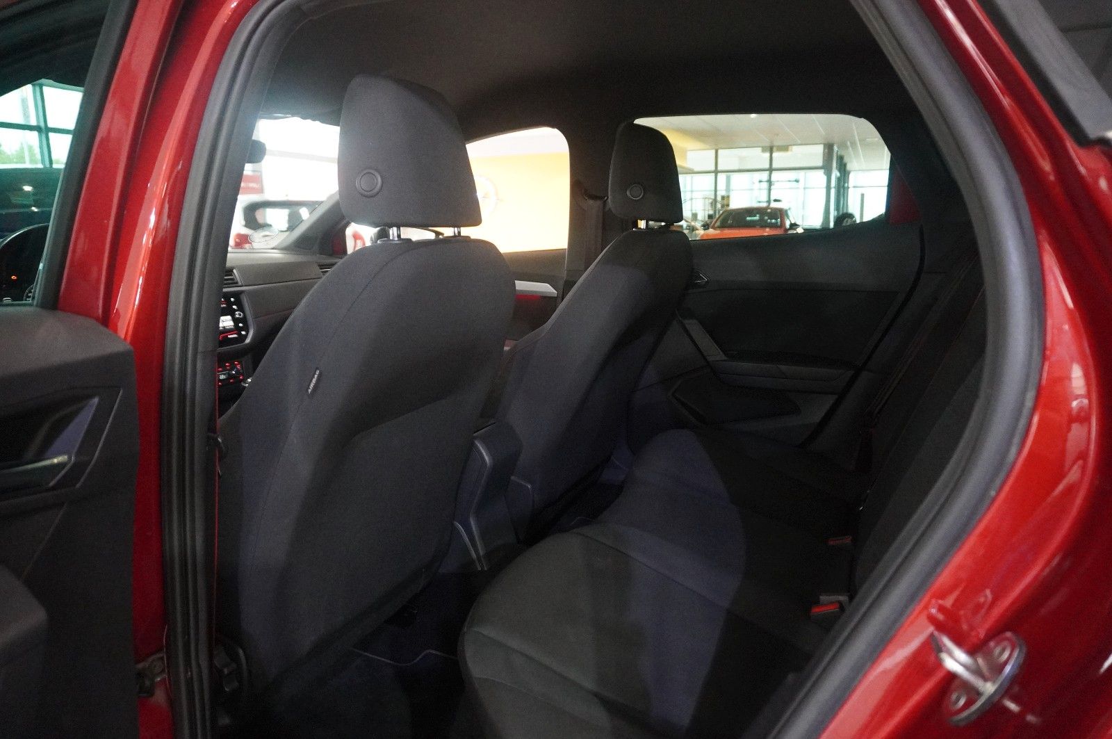 Fahrzeugabbildung SEAT Ibiza 1.0 TSI FR SPORT NAVI/LED/VIRTU./SHZ/TEMP.
