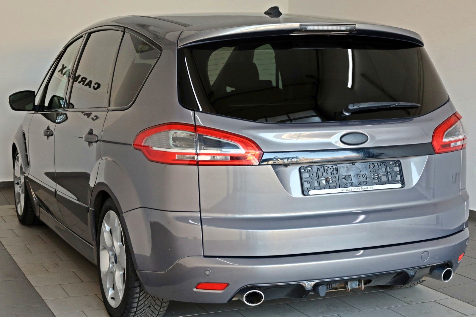 Fahrzeugabbildung Ford S-MAX Titanium S T.Leder,Navi,Xenon,Panorama,SH