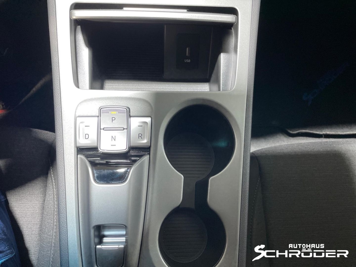 Fahrzeugabbildung Hyundai KONA Elektro 39,2kWh Rückfahrkamera,Standheizung