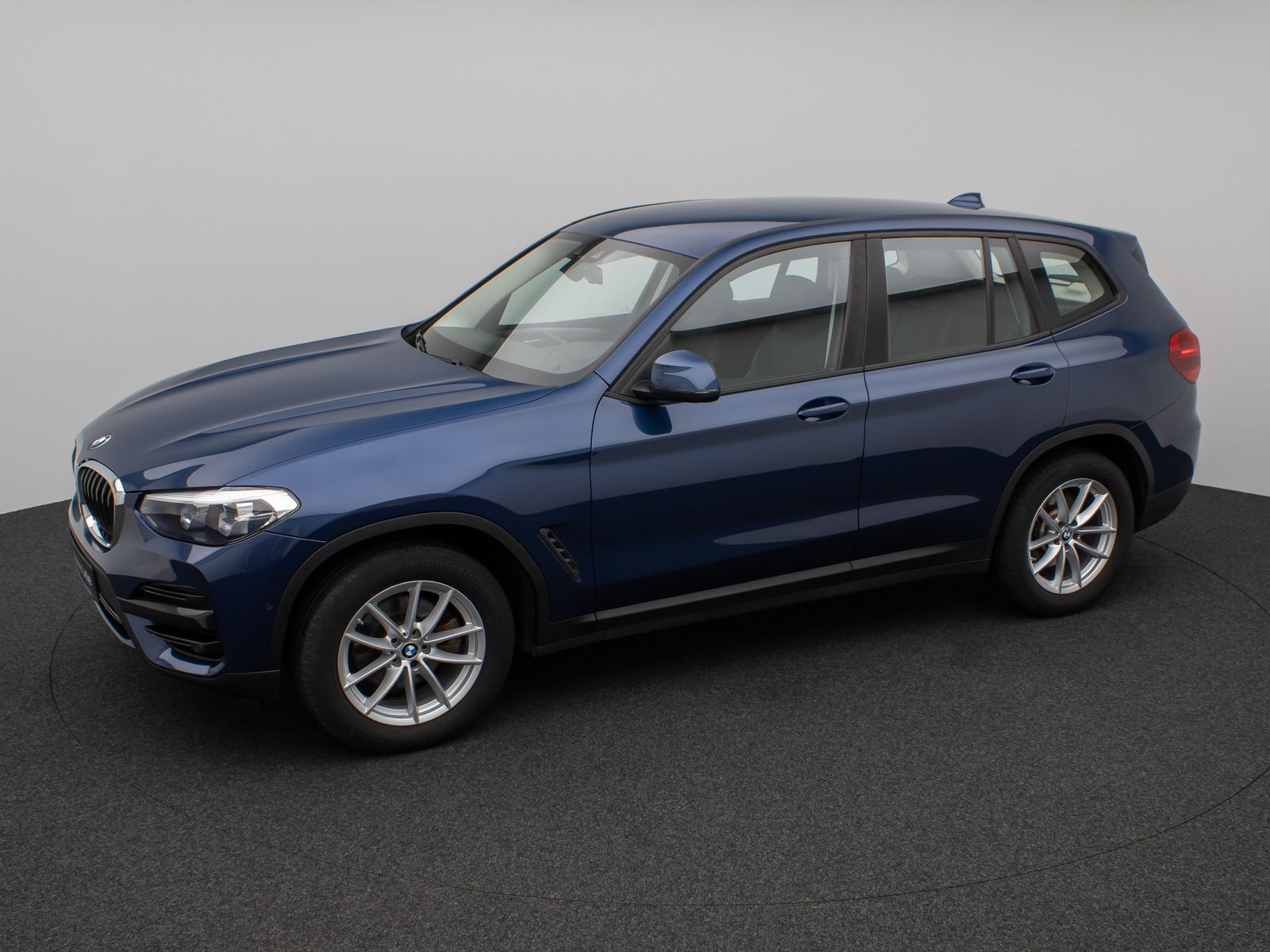 Fahrzeugabbildung BMW X3 xD20d DAB Fernlichtassist PDC Alarm LED Sport