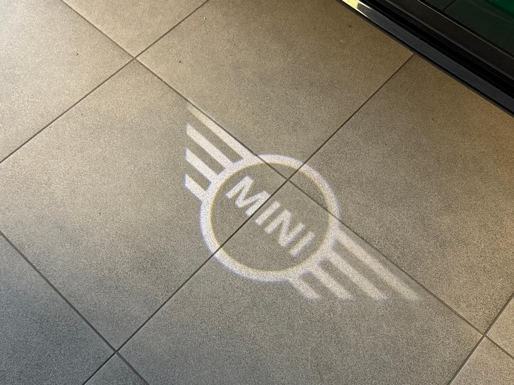 MINI Cooper SE Countryman