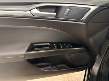 Ford Mondeo - 8