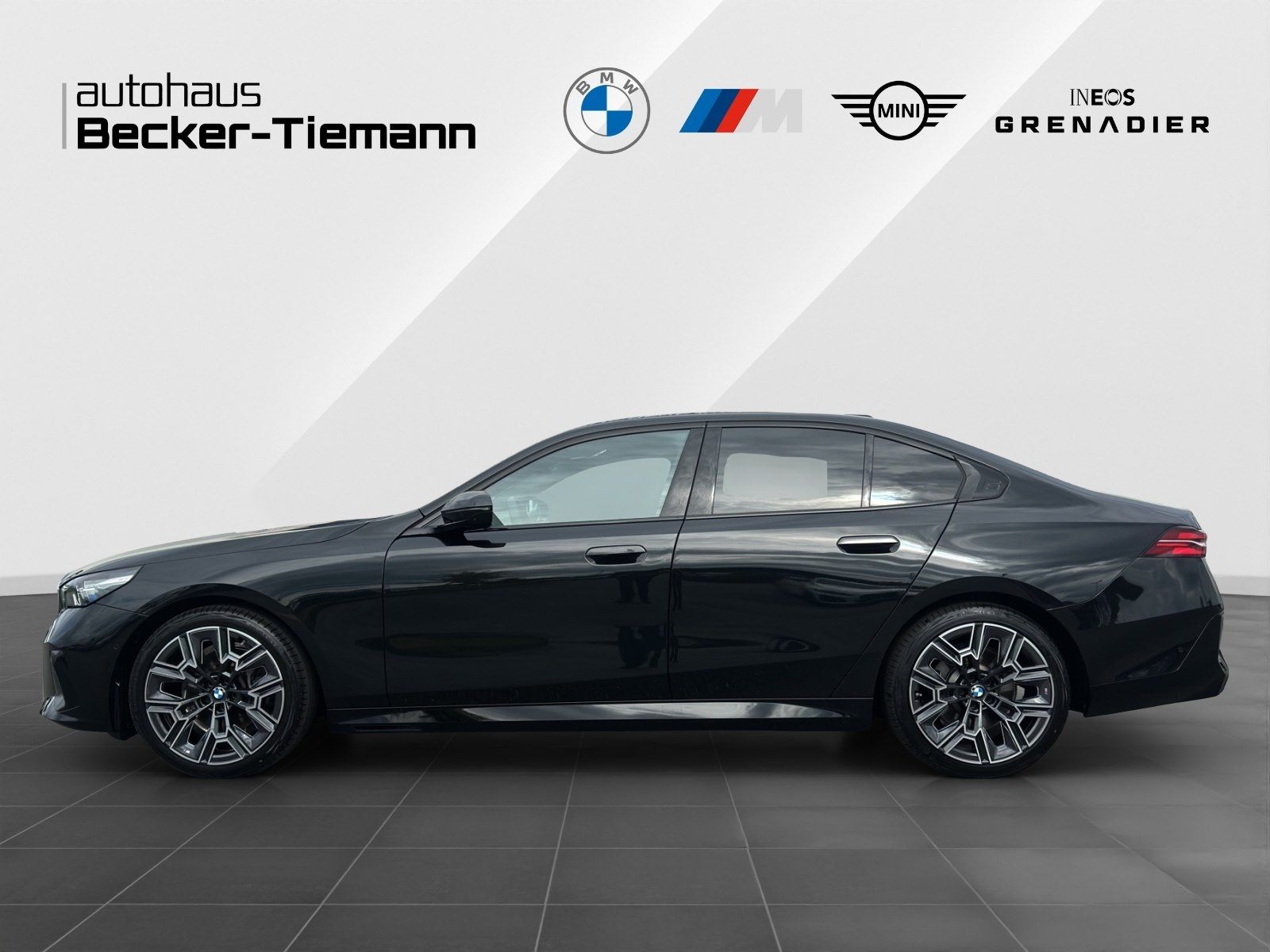 BMW 520d xDrive M Sport LivePro Head-Up Driving Par foto 4