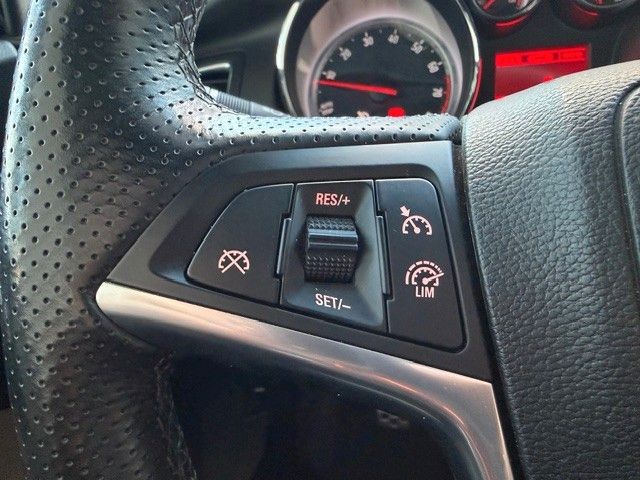 Fahrzeugabbildung Opel Cascada Innovation 1.6l 200PS Navi/PDC!