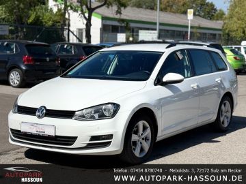 Volkswagen Golf - 1