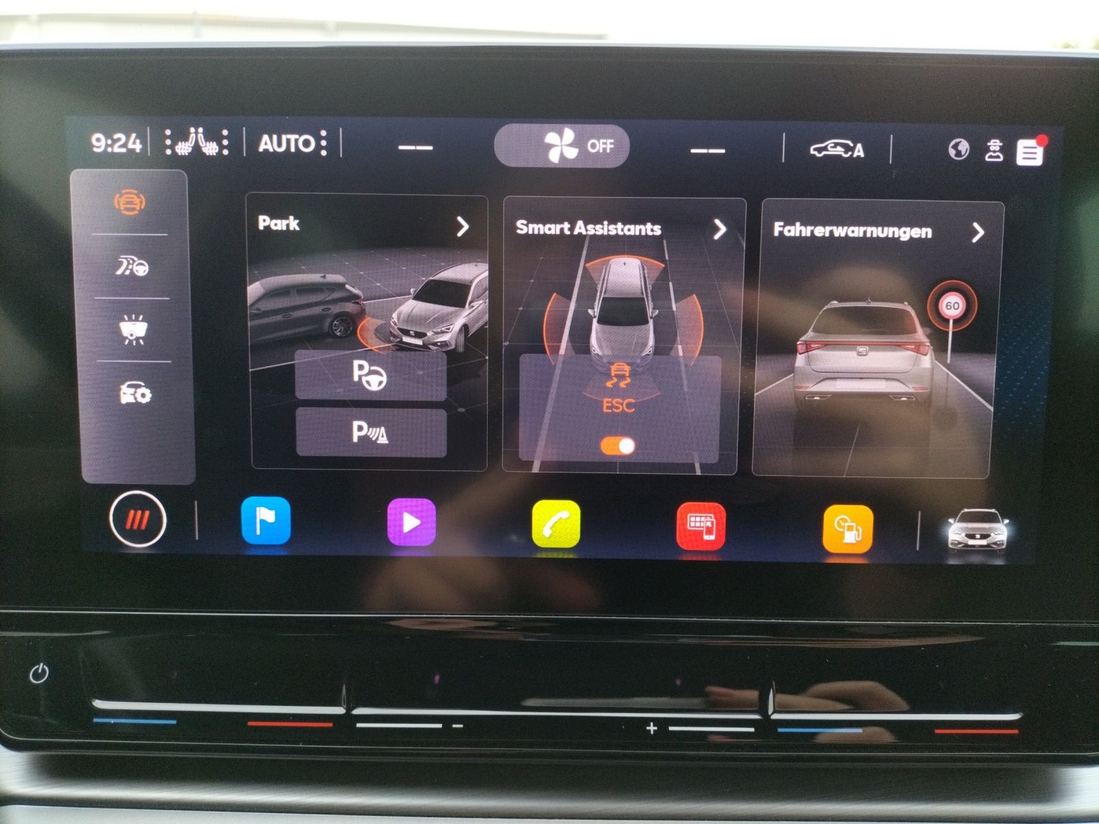 Fahrzeugabbildung SEAT Leon ST eTSI FR-Line DSG LED AHK Navi ACC Park-A