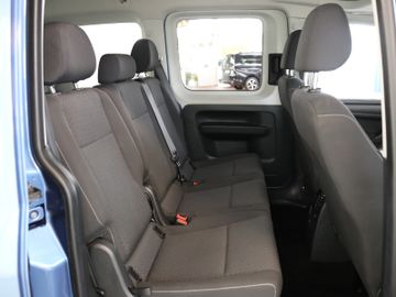 Volkswagen Caddy 2.0 TDI DSG NAVI SHZ FLÜGELTÜR AHK 150PS