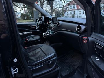 Mercedes V 250 - 12