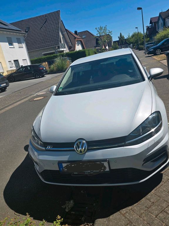 Image of Volkswagen Golf