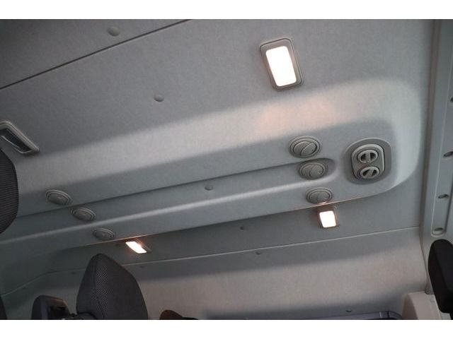 Fahrzeugabbildung Fiat Ducato 30 L1H1 2.2 Panorama - Komfort-Fahrersitz