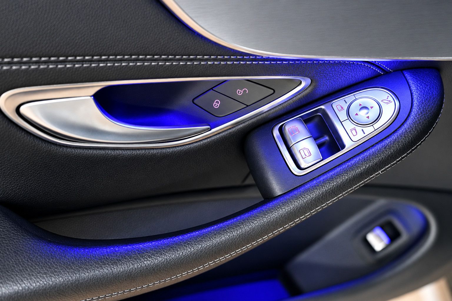 Fahrzeugabbildung Mercedes-Benz C 300 Coupe /AMG/VIRTUAL/MBUX/AMBIENTE/KAMERA