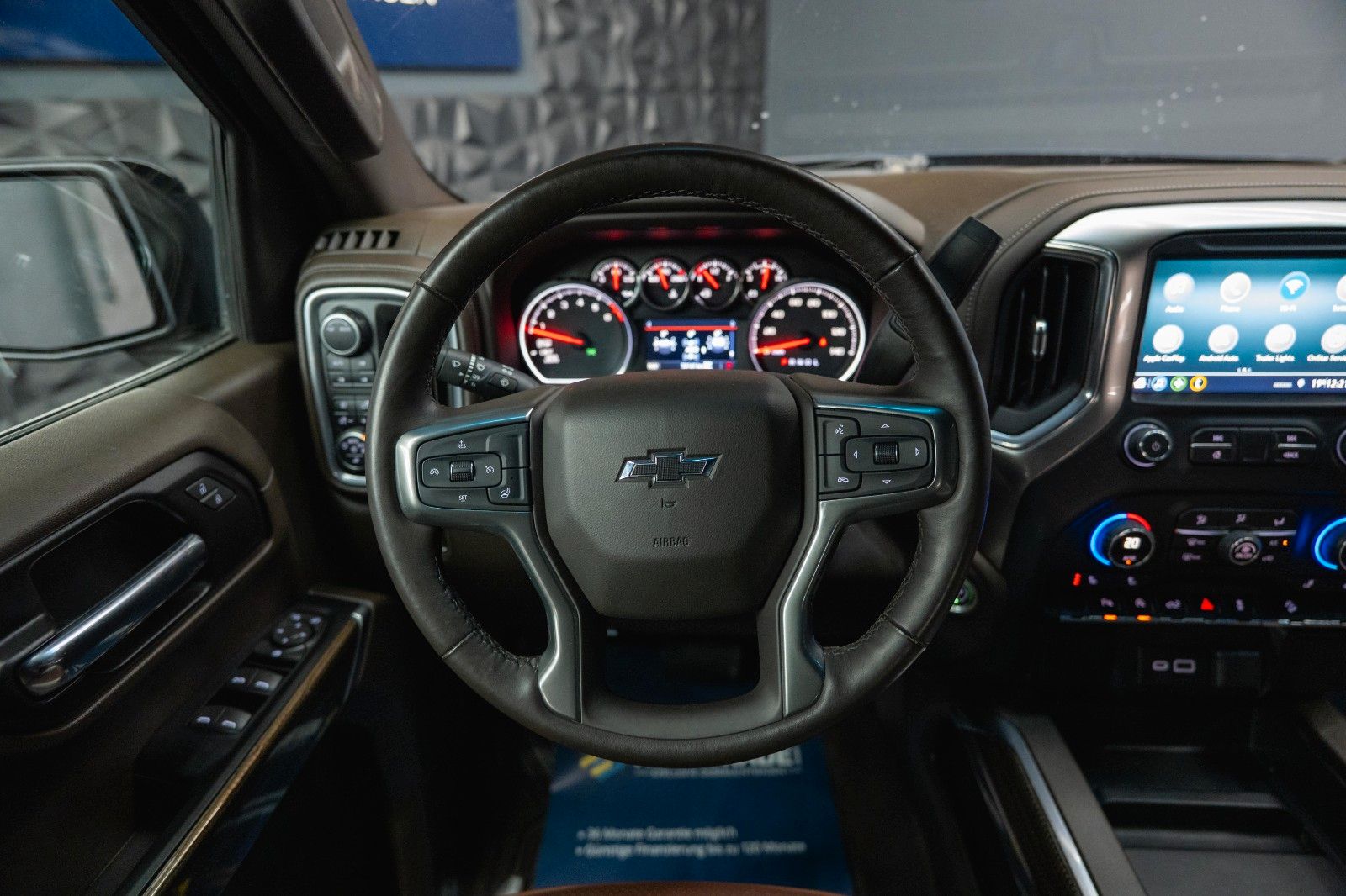 Fahrzeugabbildung Chevrolet Silverado 5.3L V8 4x4 RST Limited ZZ1 NightPaket