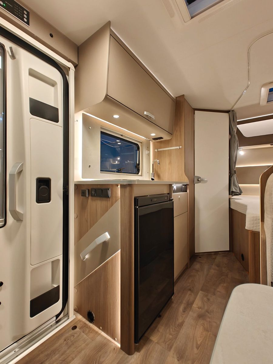 Fahrzeugabbildung Carado T-135 - SAT, TV, 2x Batterie, Solar, Automatik!