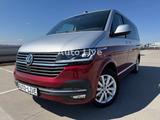 Volkswagen T6.1 Multivan*4M*DSG*VIRT*NAVI*LED*LEDER*AHK*VOL - Volkswagen T6 Multivan mit Diesel-Antrieb: Kombi