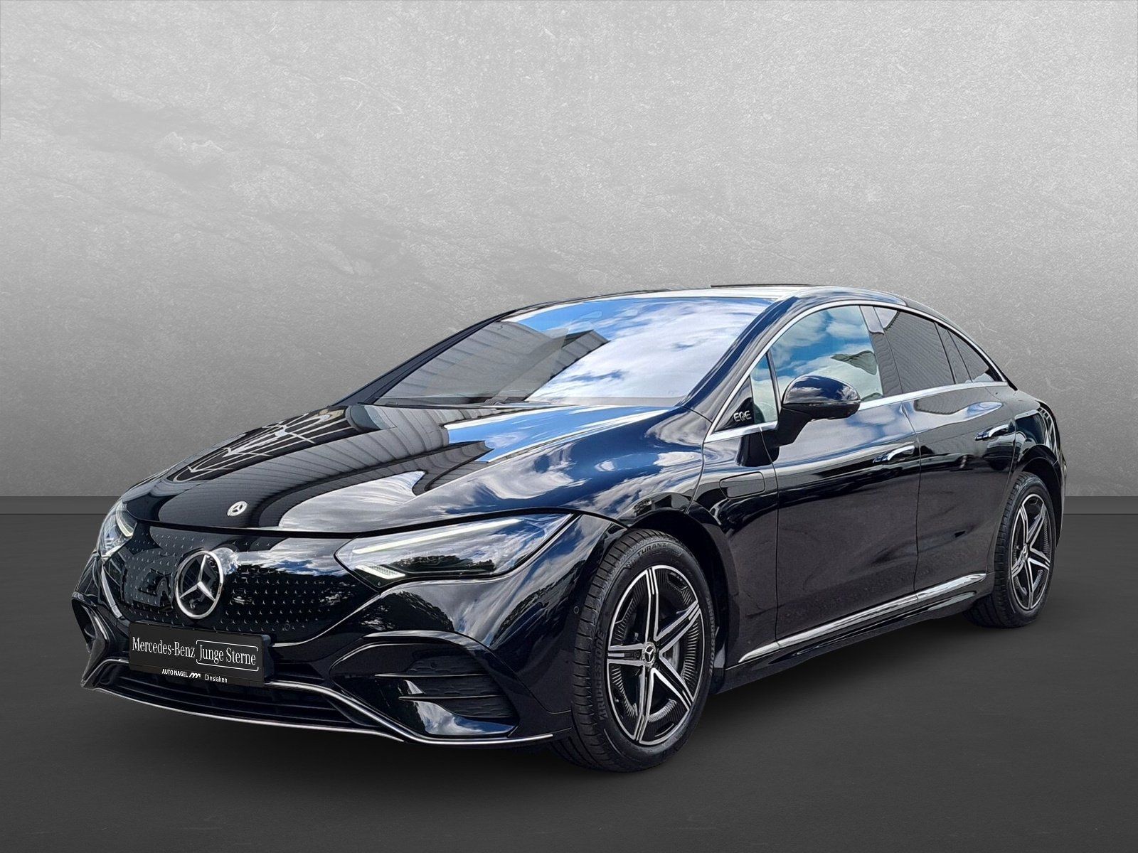MERCEDES-BENZ EQE 500 4M AMG Prem.Plus AHK AIRMATIC Winter-Pa.