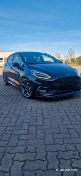 Ford Fiesta 1,5 EcoBoost ST mit Leder-Exklusiv-Pa...