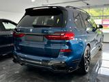 BMW X7 xDrive40i - - blaue BMW X7
