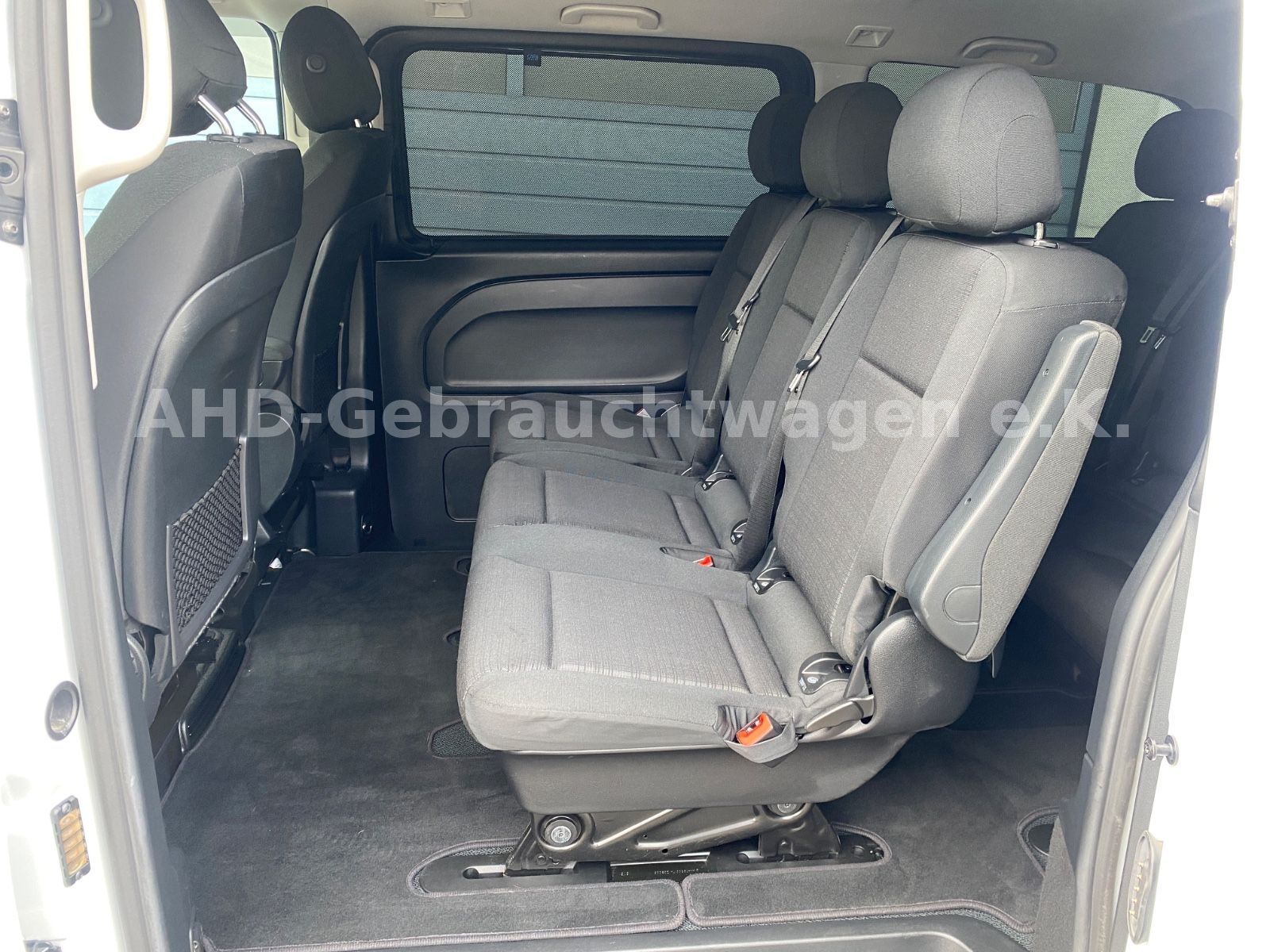 Fahrzeugabbildung Mercedes-Benz Vito Tourer 114/116/119 CDI Edition lang