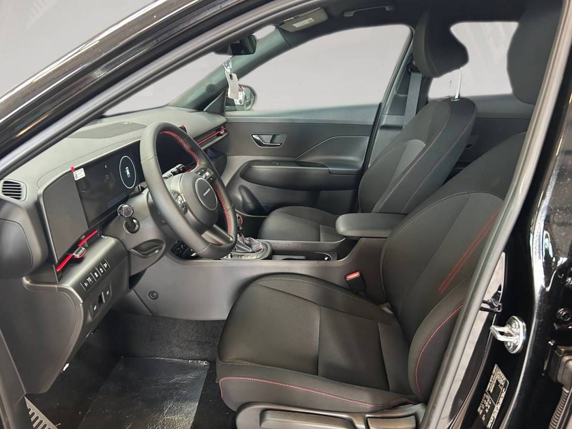 Fahrzeugabbildung Hyundai KONA (MY27) 1.6 T-GDI(150 PS) 6-MT N Line Elektr