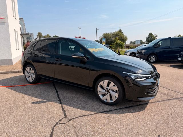 Volkswagen Golf Lim. 1.5 eTSI 150PS Energy, LED, KAMERA
