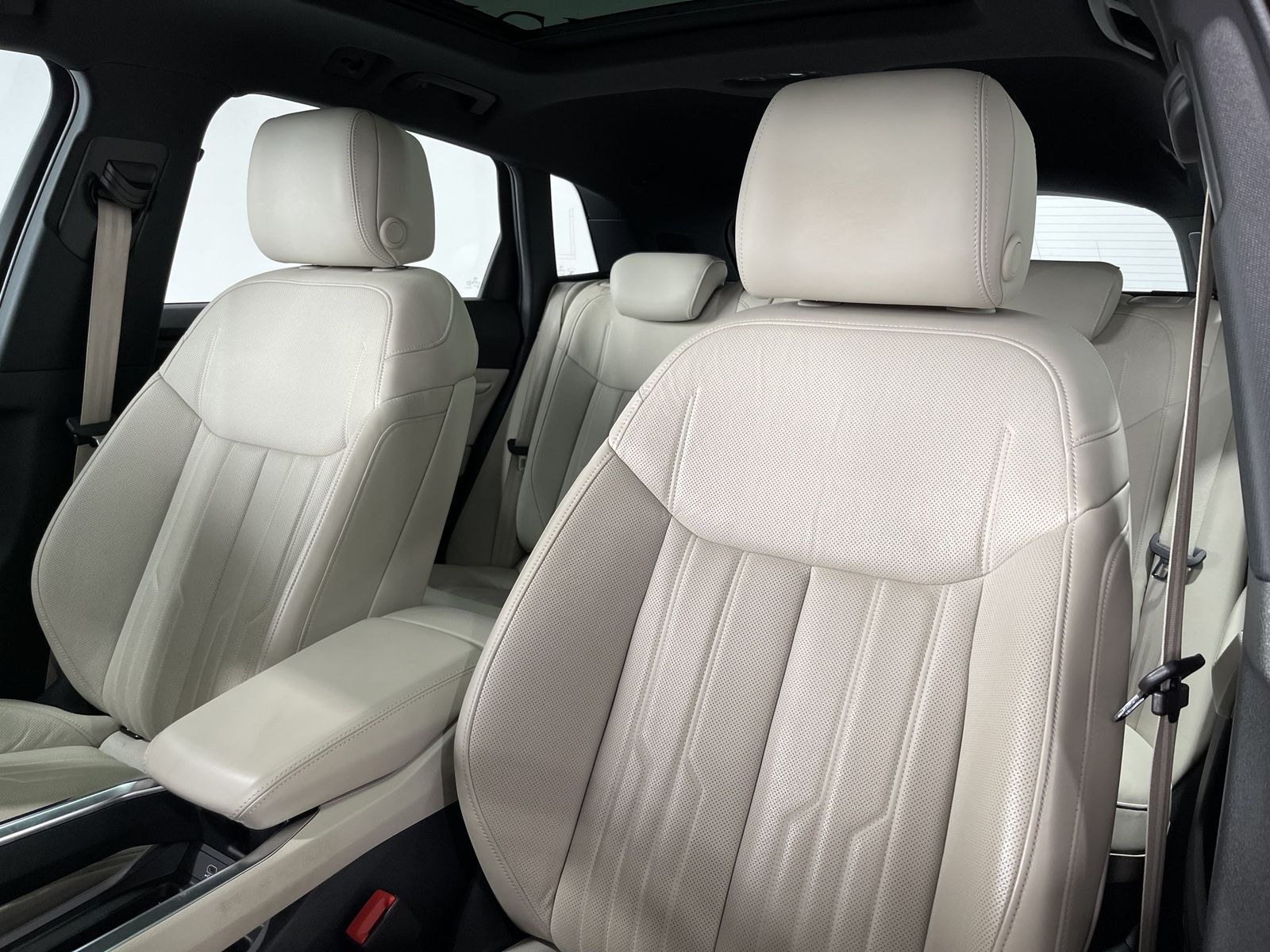 Fahrzeugabbildung Audi e-tron 55 Quattro*Pano*Cam*Leder*Optik*LED*B&O*