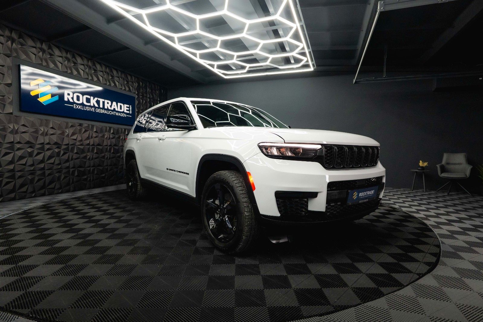 Fahrzeugabbildung Jeep Grand Cherokee 3.6 4x4 L Altitude Mod. 2022 19%