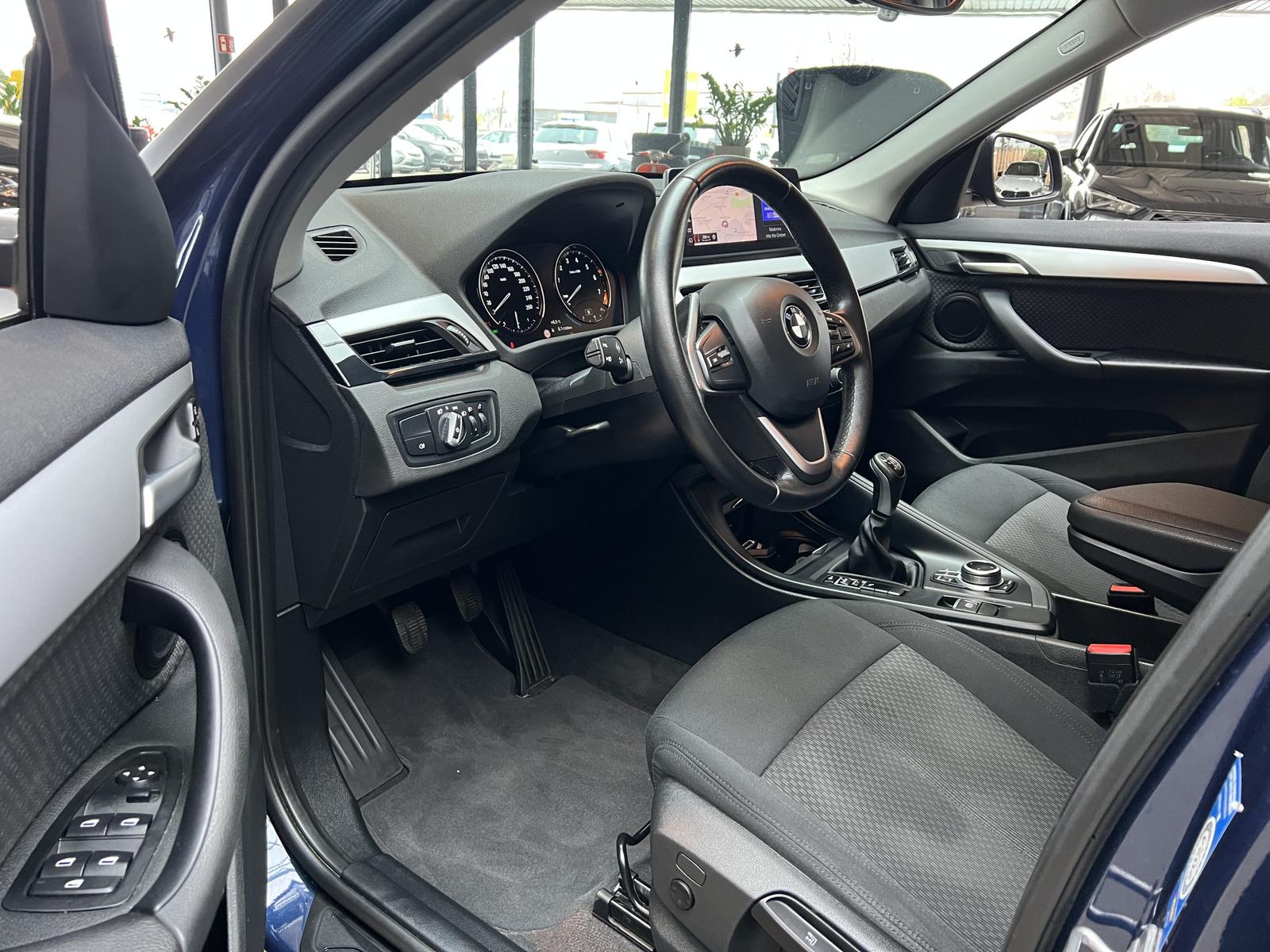 BMW X1 sDrive 18i Navi RFK LED SHZ VOLLFOLIERUNG, миниатюра 7