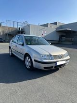 Volkswagen VW Bora *Unfallfrei*Schiebedach*2.Hand - Volkswagen Bora aus 2001