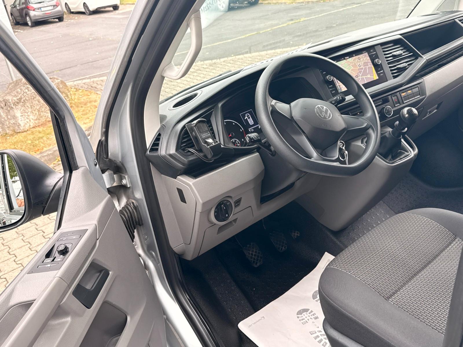 Volkswagen T6.1 2.0 TDI Transporter Kasten FWD*GR.NAVI*PDC*