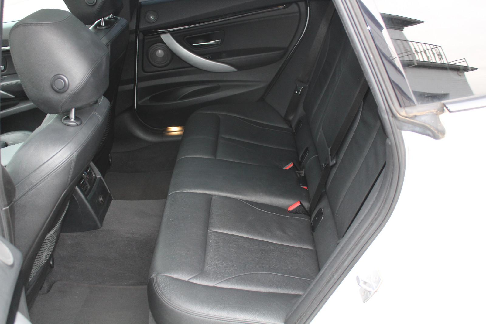 BMW 330d M-SPORTPAKET GT+PANO+KAMERA+HUD+LEDER+H&K