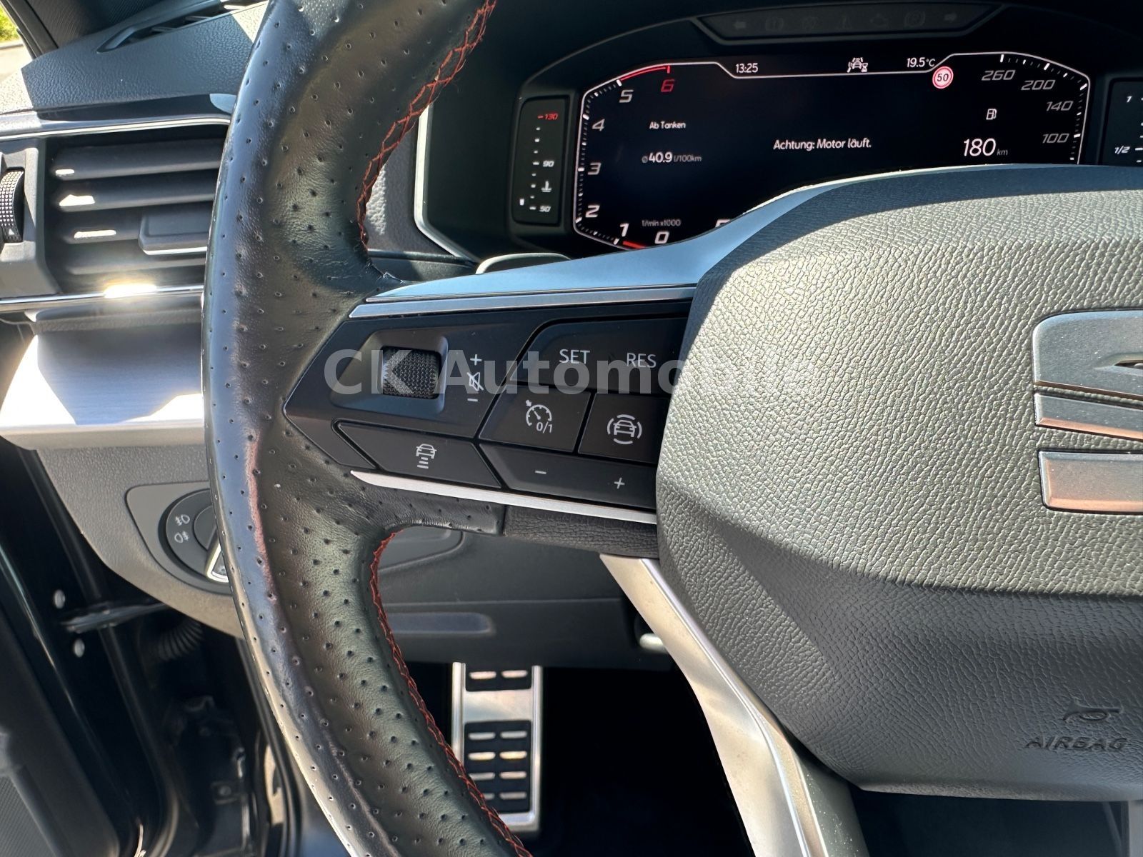 Fahrzeugabbildung SEAT Tarraco FR 4Drive 2.0TDI/Navi/Pano/LED/ACC/AHK