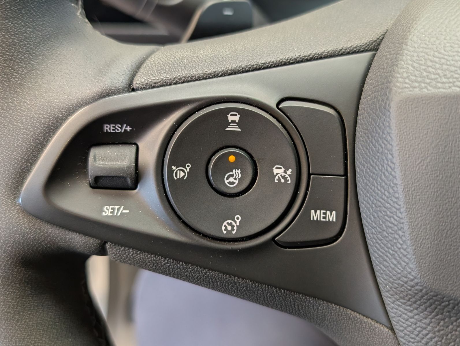 Fahrzeugabbildung Opel Corsa GS 1.2 Turbo LED Navi ACC Kamera Carplay