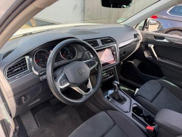 Volkswagen Tiguan - 10