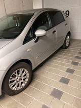 Fiat Punto 1.4 8V Active Active - gebrauchte Fiat Punto aus dem Jahr 2010