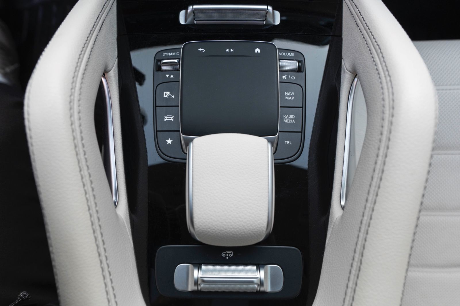 Fahrzeugabbildung Mercedes-Benz GLE 450 4Matic BURMESTER 360° MULTIBEAM PANO