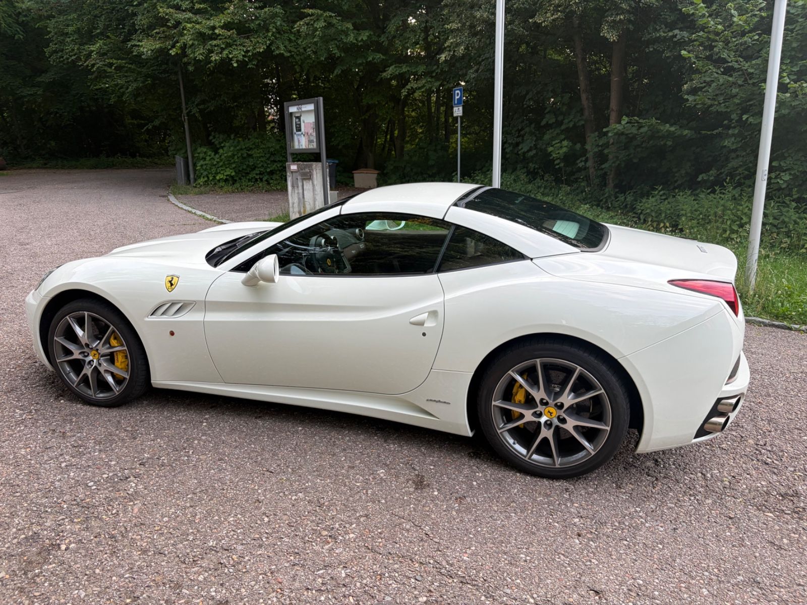 FERRARI California 4