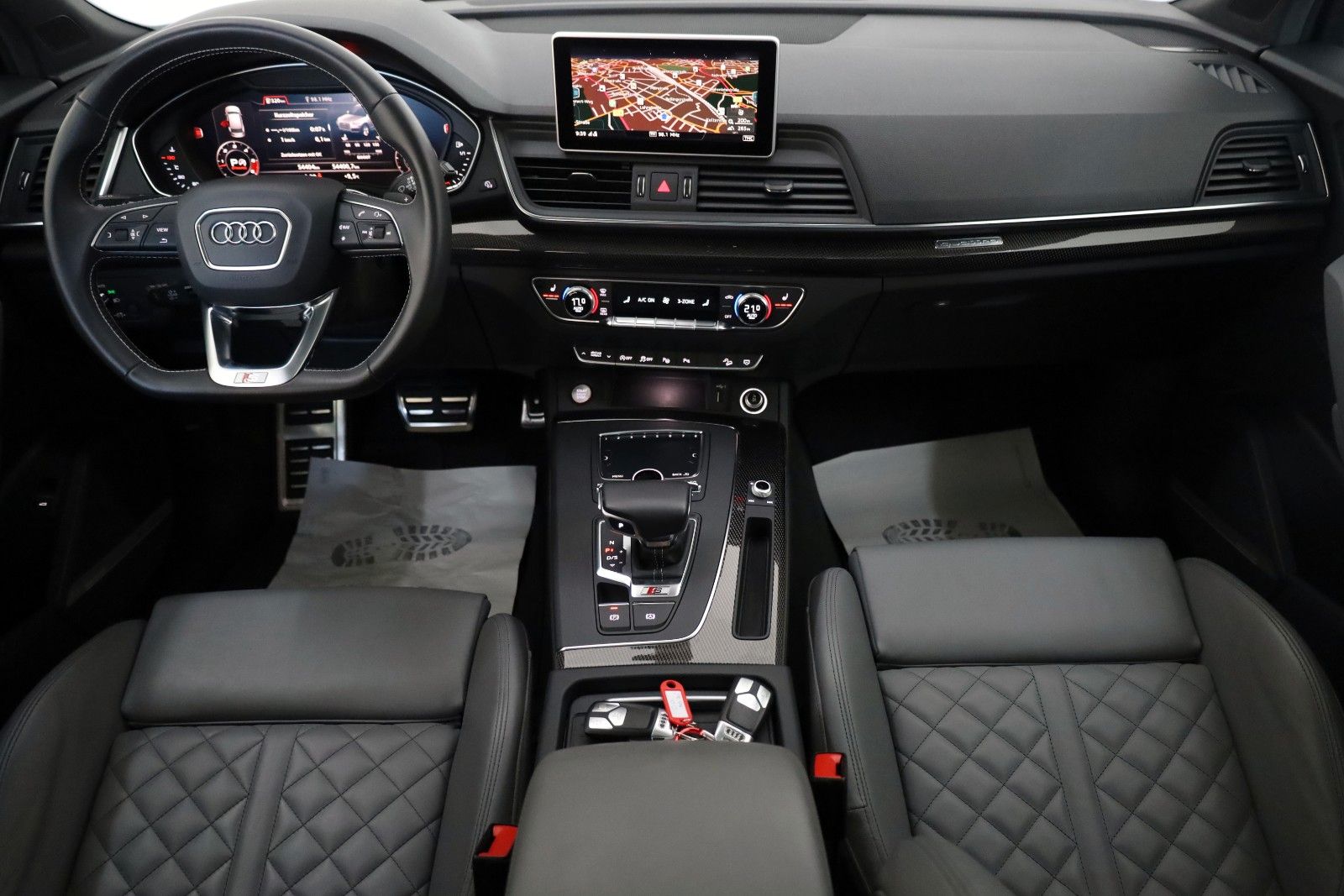 Fahrzeugabbildung Audi SQ5 3.0TDI quattro Tour/Stadt/Parken,PanDach,ACC