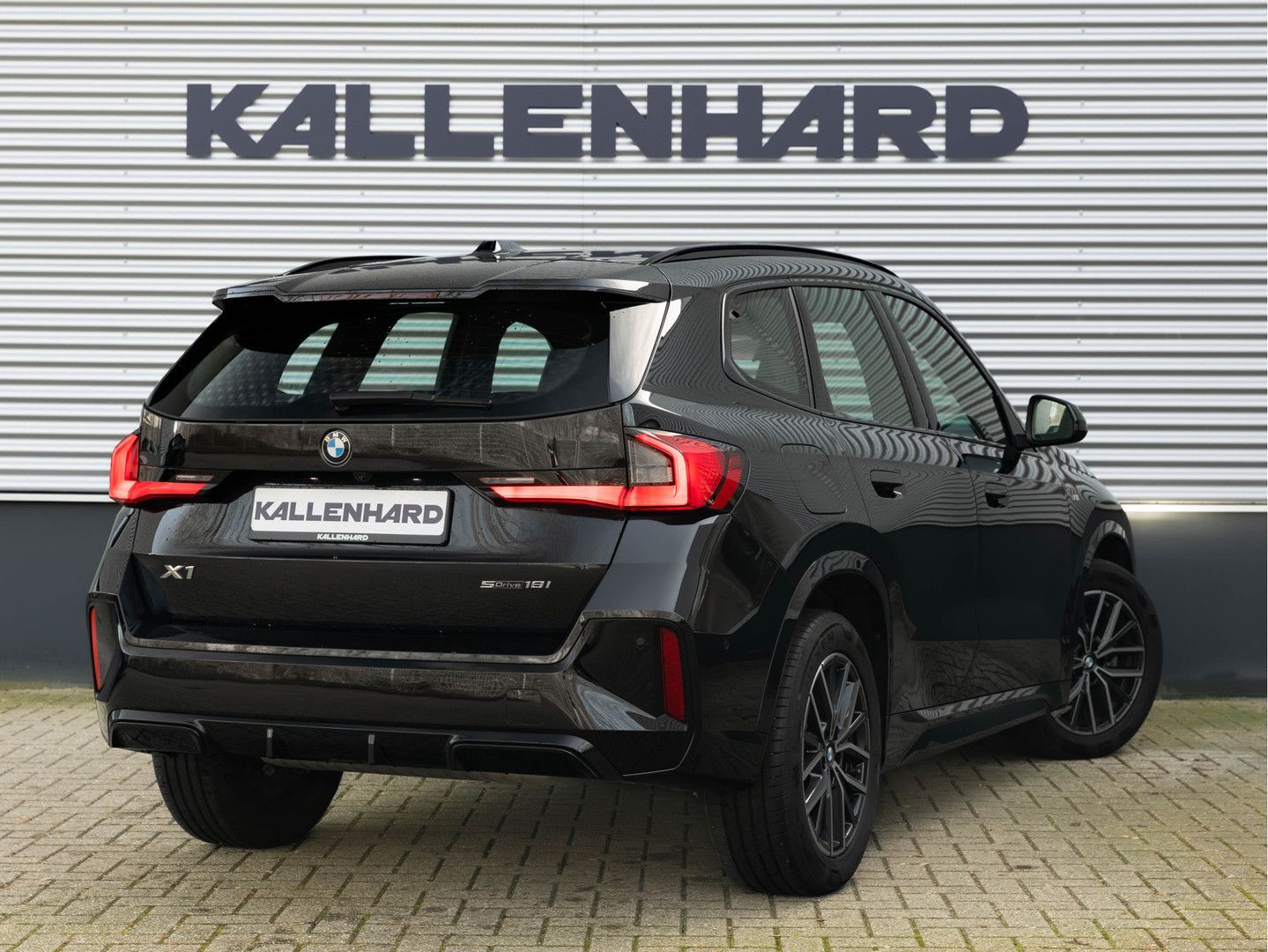 BMW X1 sDrive18i M-Sport - kamera - LED - Comfort Ac imagem 2