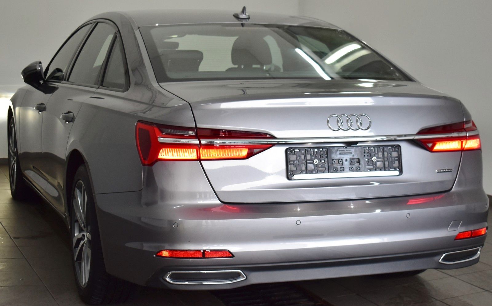 Fahrzeugabbildung Audi A6 40 TDI quattro,Leder,Navi,LED,4xSH,Kamera,19"